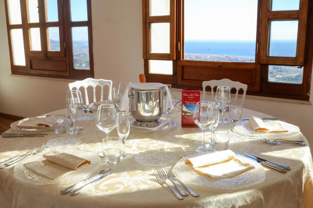 杰拉切 Palazzo Sant'Anna酒店 外观 照片